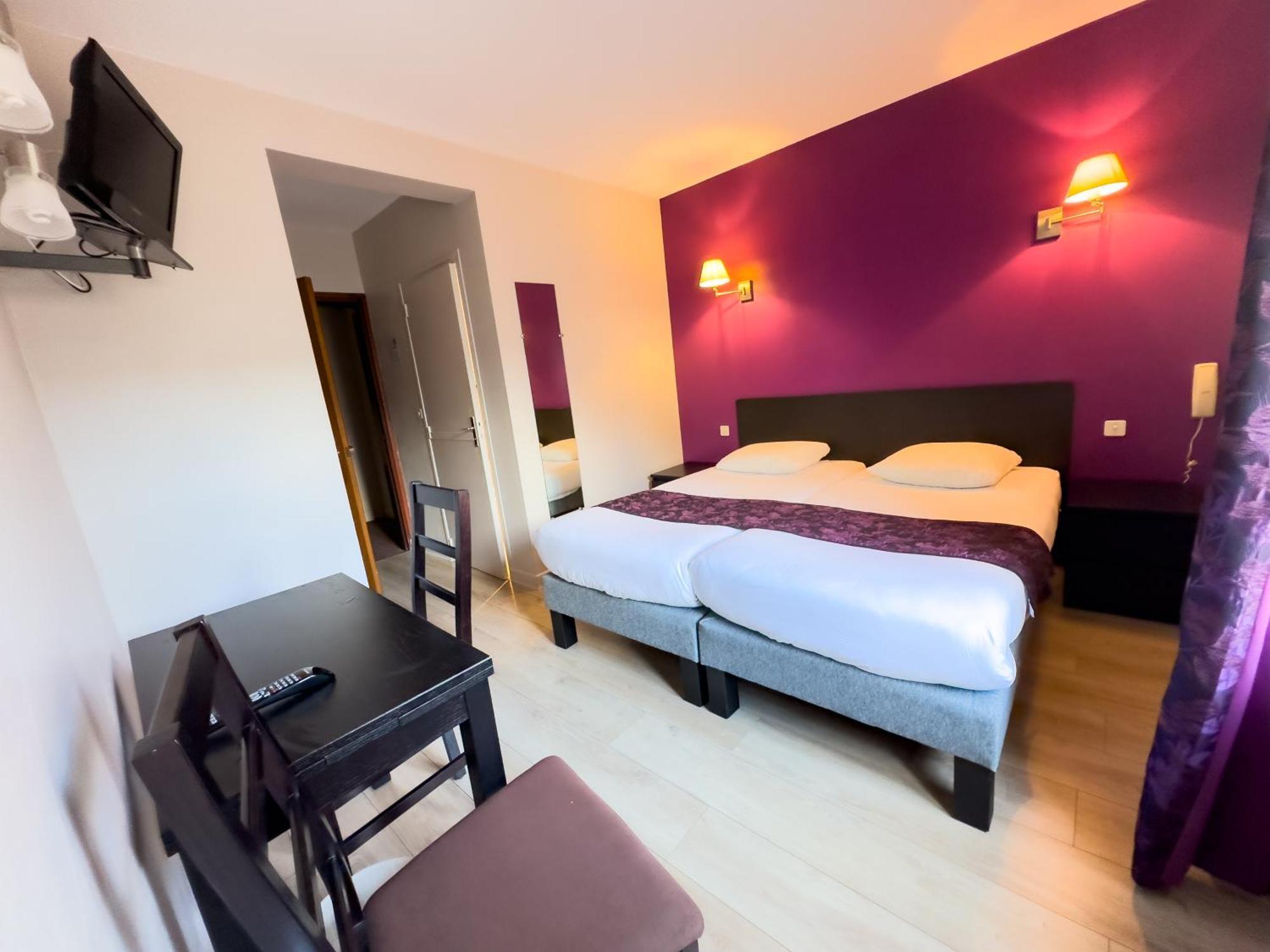Logis Hotel Restaurant Des Voyageurs Tarnac Luaran gambar